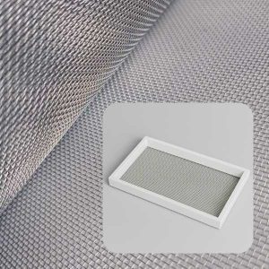 imagem mostrando a tela de inox e um recorte de imagem mostrando a tela de inox para classificação de peixe vista de perto